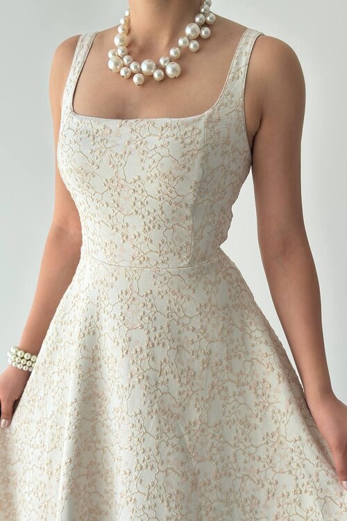 Kalf Çiçek Detaylı Elbise