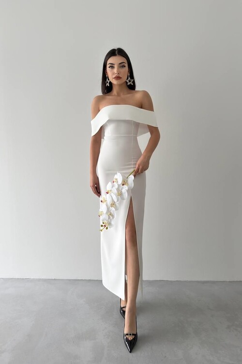 MADONNA YAKA UZUN ELBİSE