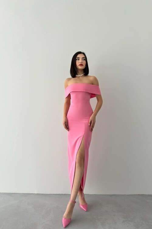 MADONNA YAKA UZUN ELBİSE