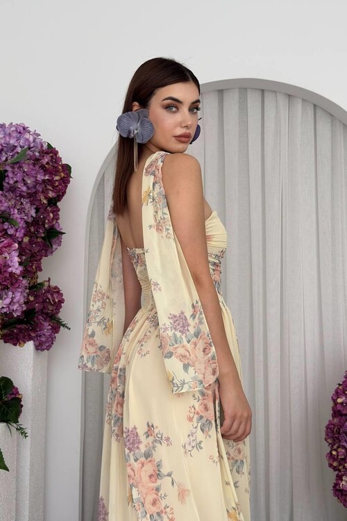 Meno Fularlı Elbise