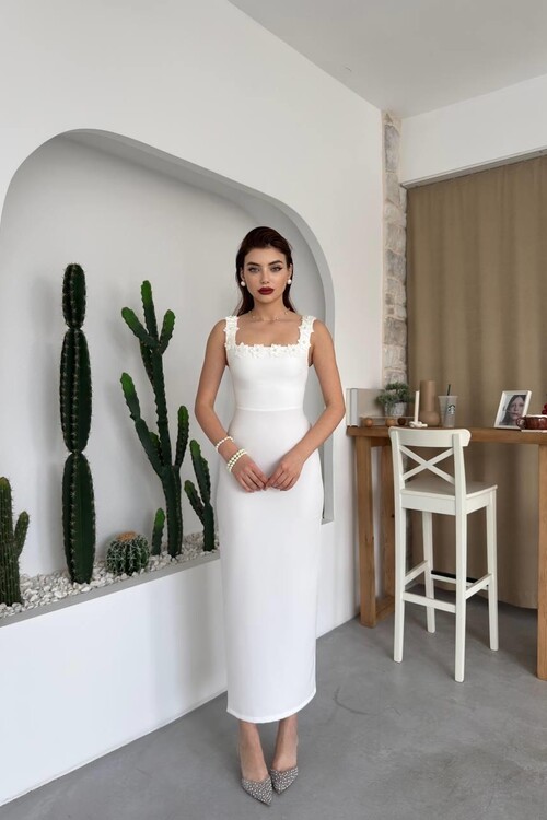 Ming Flower Detailed Dress