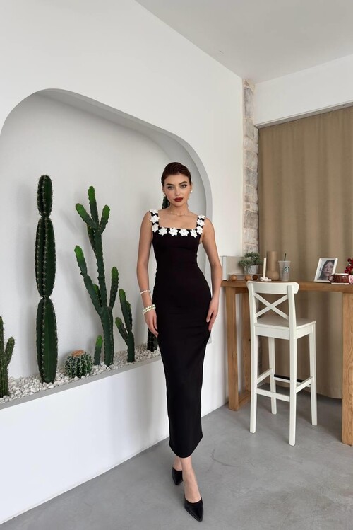 Ming Flower Detailed Dress