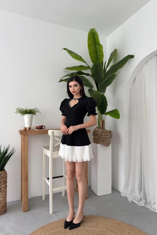 Safe Kalp Detaylı Elbise