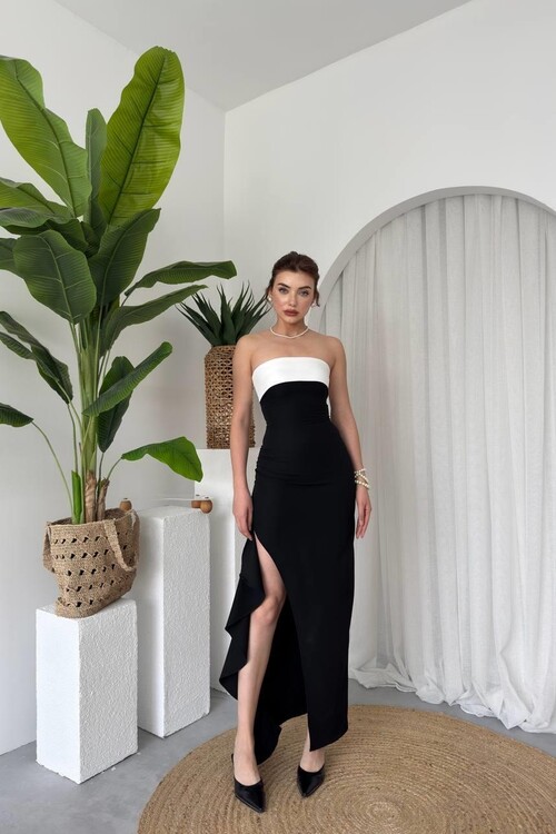 Terk Yırtmaç Detaylı Elbise