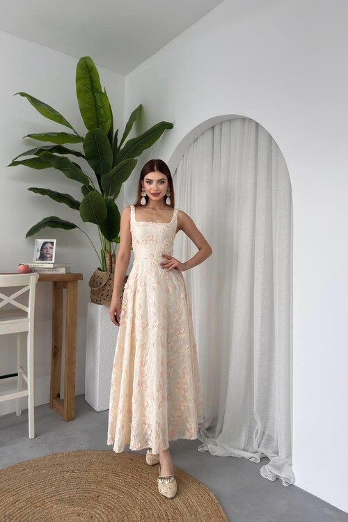 Tufe Flower Detailed Dress