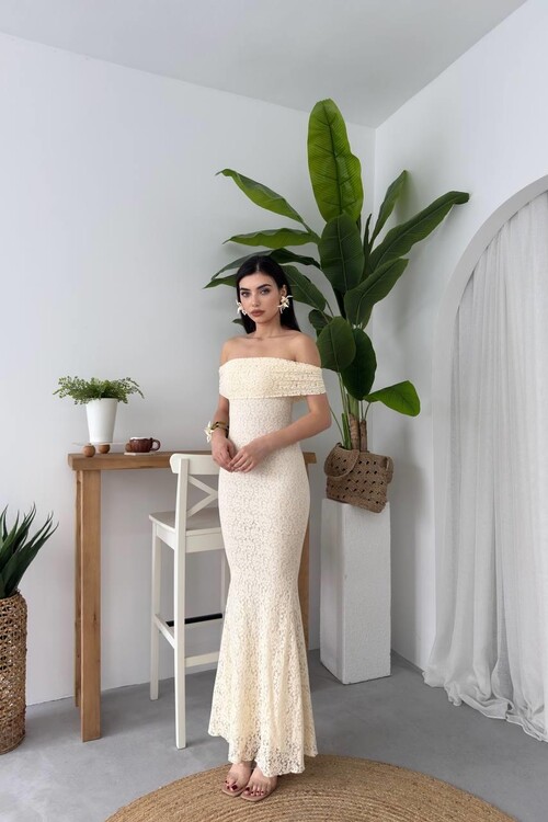 Uyef Straplez Elbise