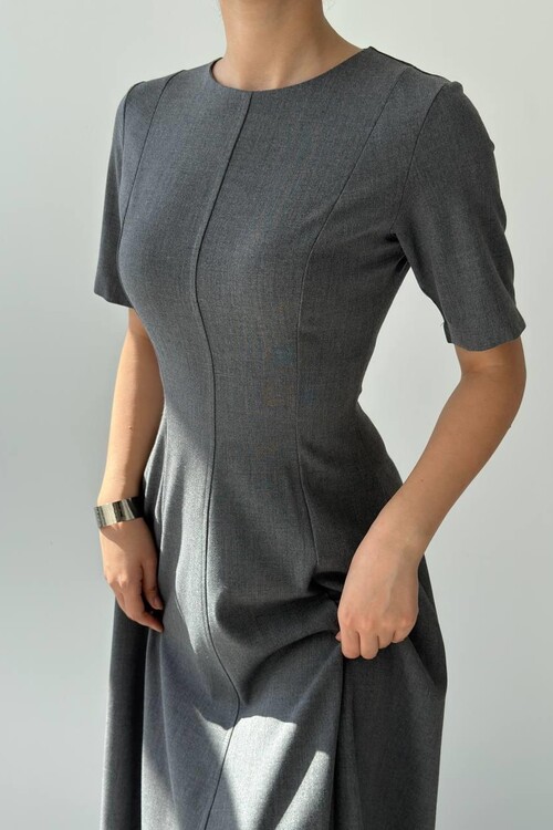 Wera Pliseli Midi Elbise