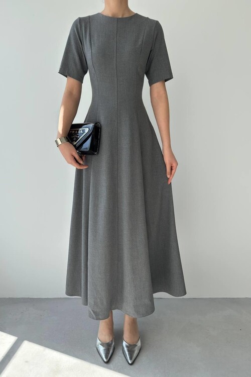 Wera Pliseli Midi Elbise