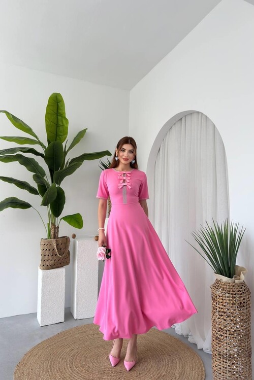 Wera Taşlı Fiyonk Detaylı Elbise