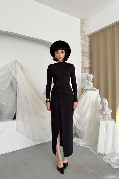 Baggy Broş Detaylı Elbise