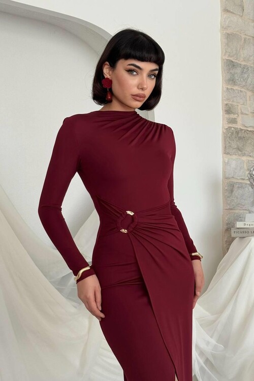 Baggy Broş Detaylı Elbise