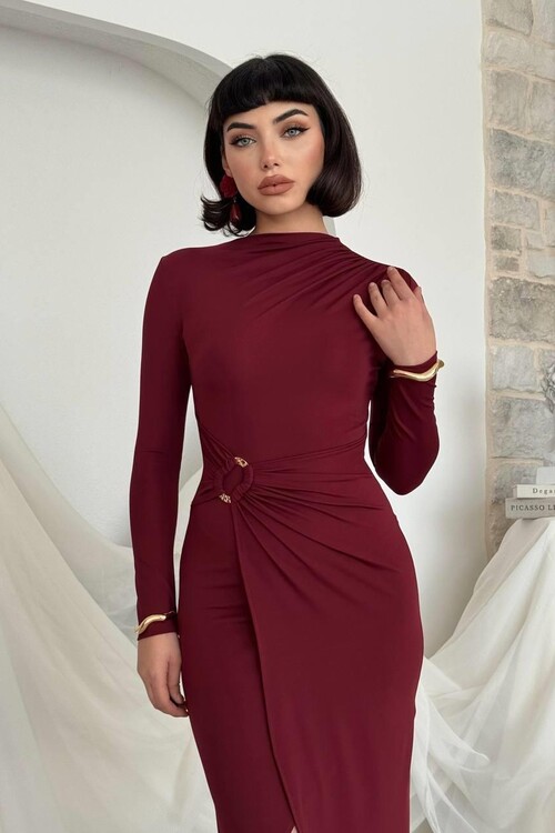 Baggy Broş Detaylı Elbise