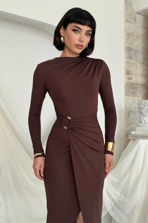 Baggy Broş Detaylı Elbise