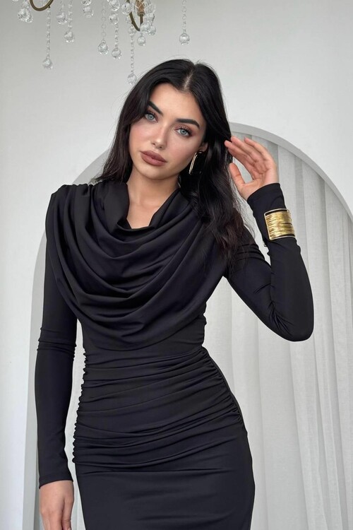 Crimson Drape Elbise