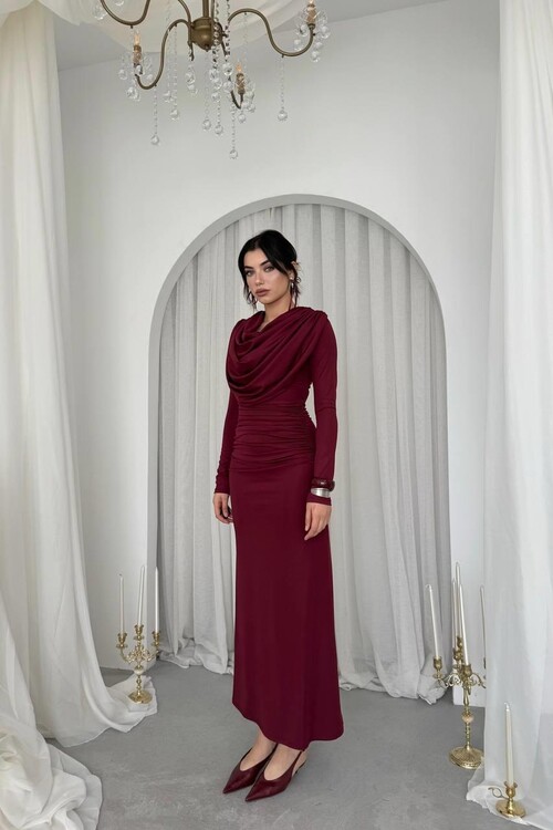 Crimson Drape Elbise