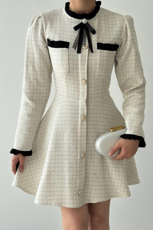 Ersax Broş Detaylı Elbise