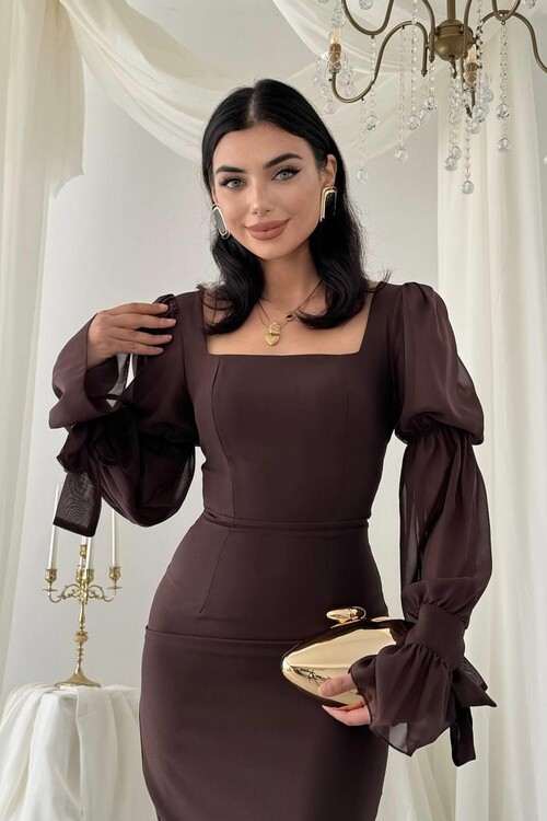 Hare Kolları Fırfır Detaylı Elbise