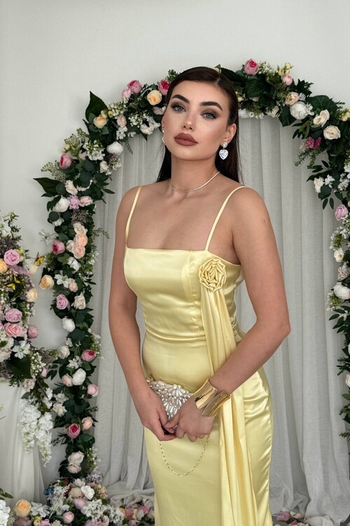 Junas Yaka Kuşağı Detaylıı Elbise