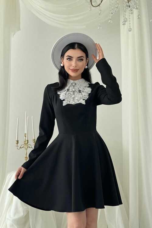 Leye Dantel Detaylı Elbise