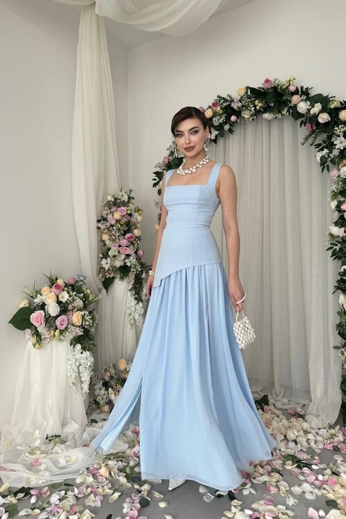 Luen Yırtmaç Detaylı Elbise