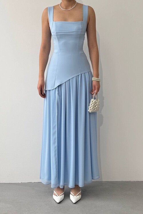 Luen Yırtmaç Detaylı Elbise