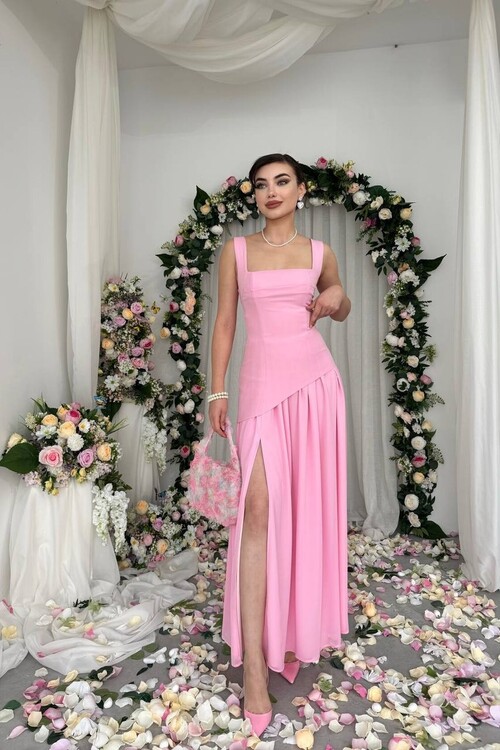 Luen Yırtmaç Detaylı Elbise