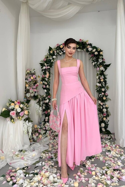 Luen Yırtmaç Detaylı Elbise