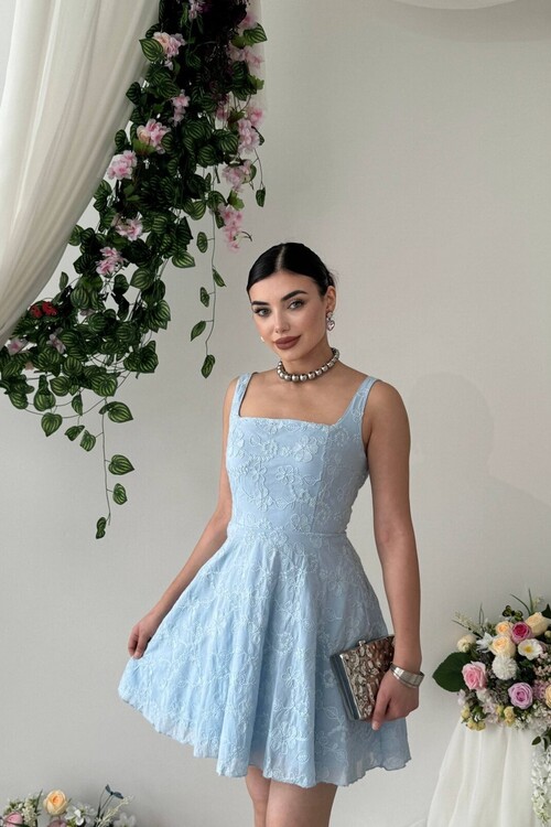 Lyro Çiçek Nakışlı Elbise