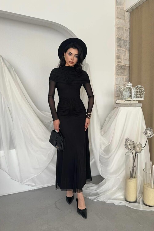 Novia Büzgülü Elbise