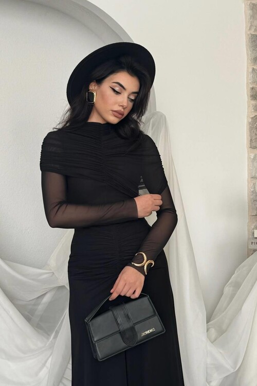 Novia Büzgülü Elbise