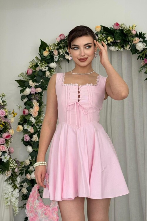 Nuklu Düğme Detaylı Elbise