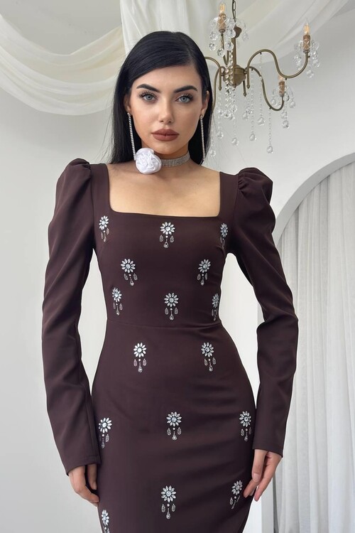 Pera Taş Detaylı Elbise