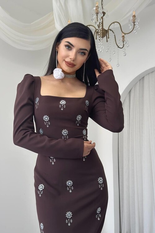 Pera Taş Detaylı Elbise