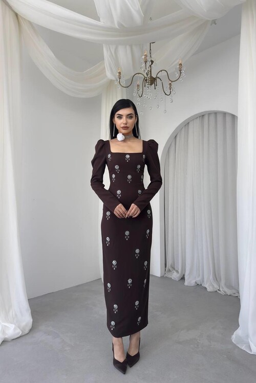 Pera Taş Detaylı Elbise