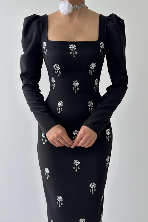 Pera Taş Detaylı Elbise