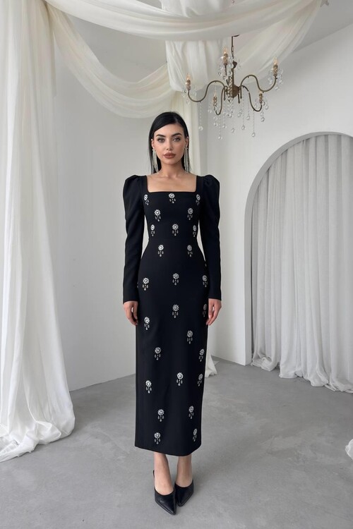 Pera Taş Detaylı Elbise