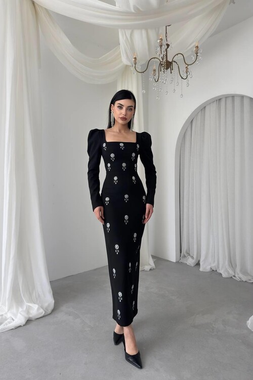 Pera Taş Detaylı Elbise