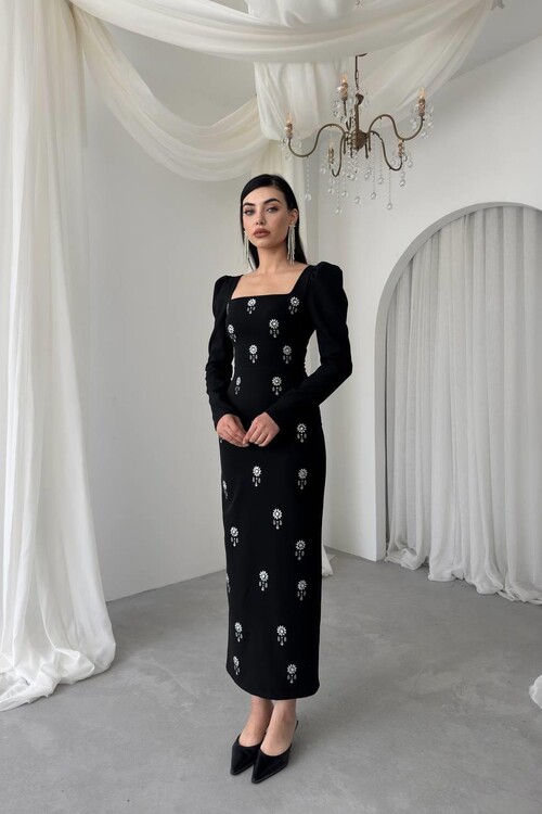 Pera Taş Detaylı Elbise