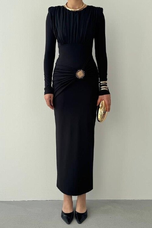 Rıva Broş Detaylı Elbise