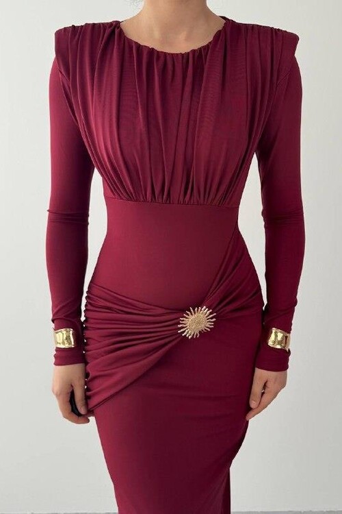 Rıva Broş Detaylı Elbise