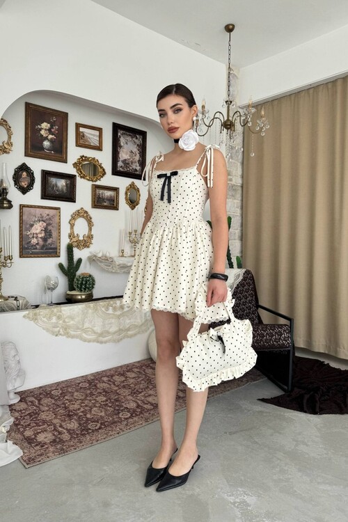 Seuss Broş Detaylı Elbise