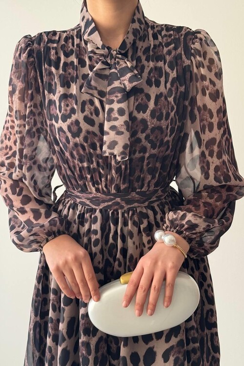 Tepa Fiyonk Detay Elbise