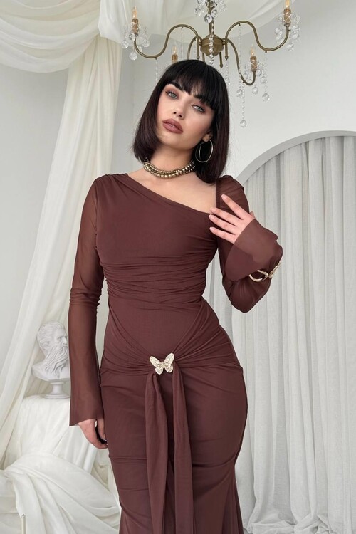 Vesso Broş Detaylı Elbise