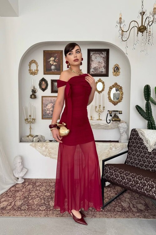 Yenel Shoulder Tie Detail Dress