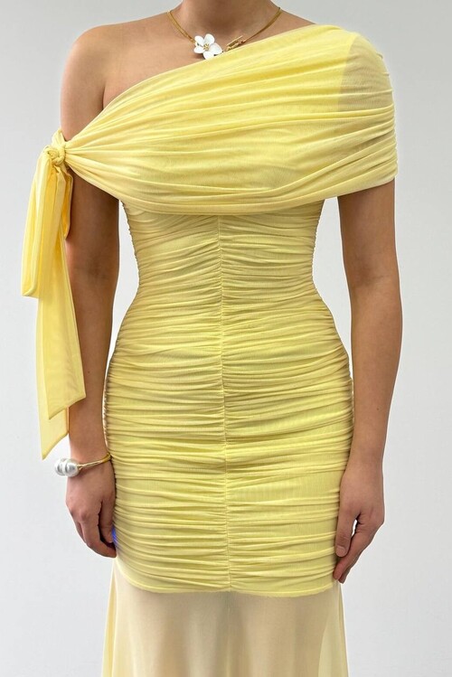 Yenel Shoulder Tie Detail Dress