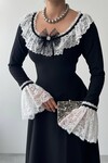 Ruyn Dress with Brooch Detail