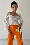 Blouse with balloon sleeves and square neck