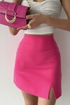 Miniskirt with slit
