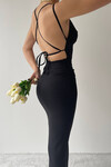 Dress with backless kiss neck