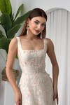 Tufe Çiçek Detaylı Elbise